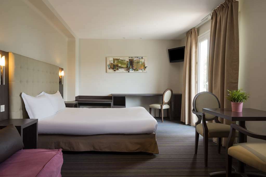 Hotel The Originals Perpignan Sud Le Grillon D'Or Le Boulou Cameră foto