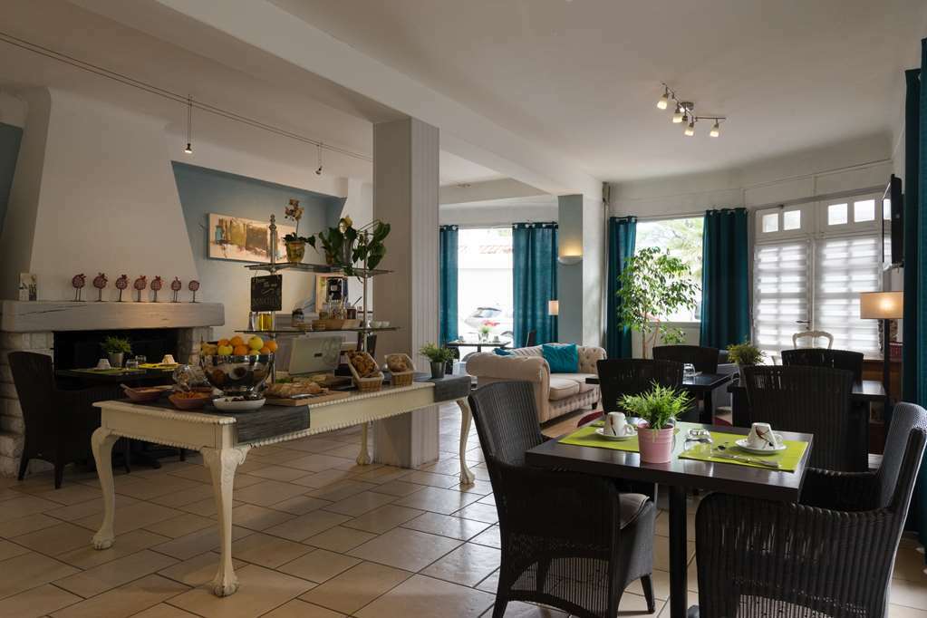 Hotel The Originals Perpignan Sud Le Grillon D'Or Le Boulou Facilități foto